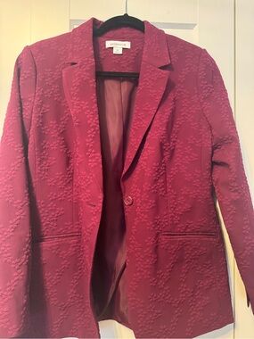 Liz Claiborne Textured Floral Blazer in Deep Raspberry
